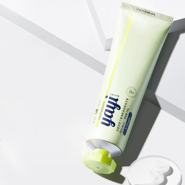 Sellado de tubos dentales mediante m&aacute;quina de llenado y sellado l&aacute;ser semiautom&aacute;tica