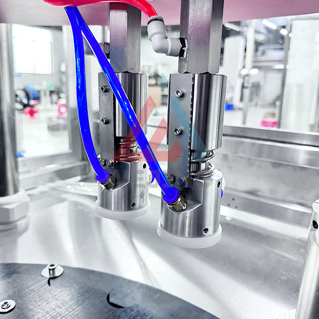 Fácil de operar equipo de llenado de productos en aerosol Máquina de llenado de aerosoles Bov completamente automática