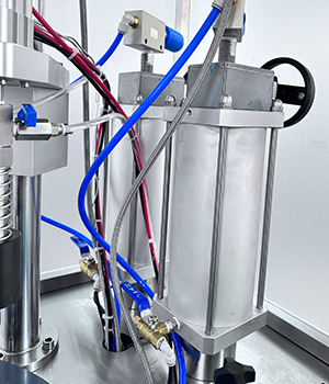 M&aacute;quina de llenado autom&aacute;tica de aerosol BoV (4)