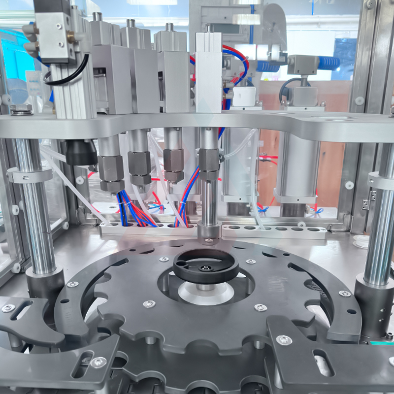 Línea de máquinas llenadoras de aerosoles automáticas de tipo básico 