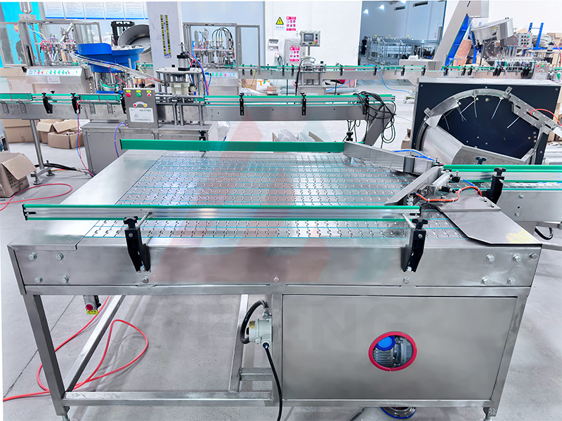 1.Alimentador de latas vac&iacute;as