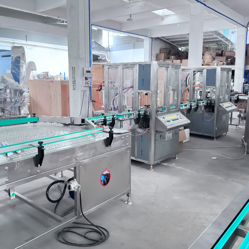 Línea de máquinas llenadoras de aerosoles automáticas de tipo básico 