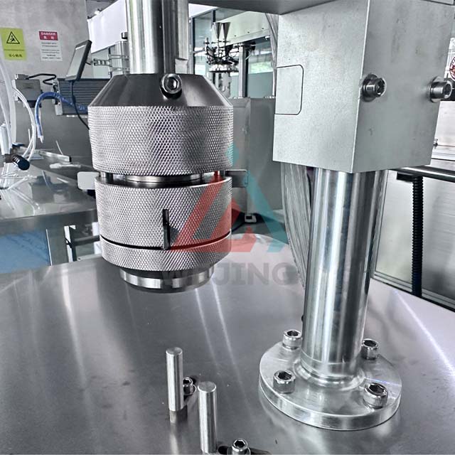 Máquina llenadora de aerosoles semiautomática Máquina envasadora de salsa y aceite de palma